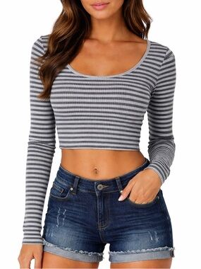 Women/Junior’s Crop Top~~Street Wear~~